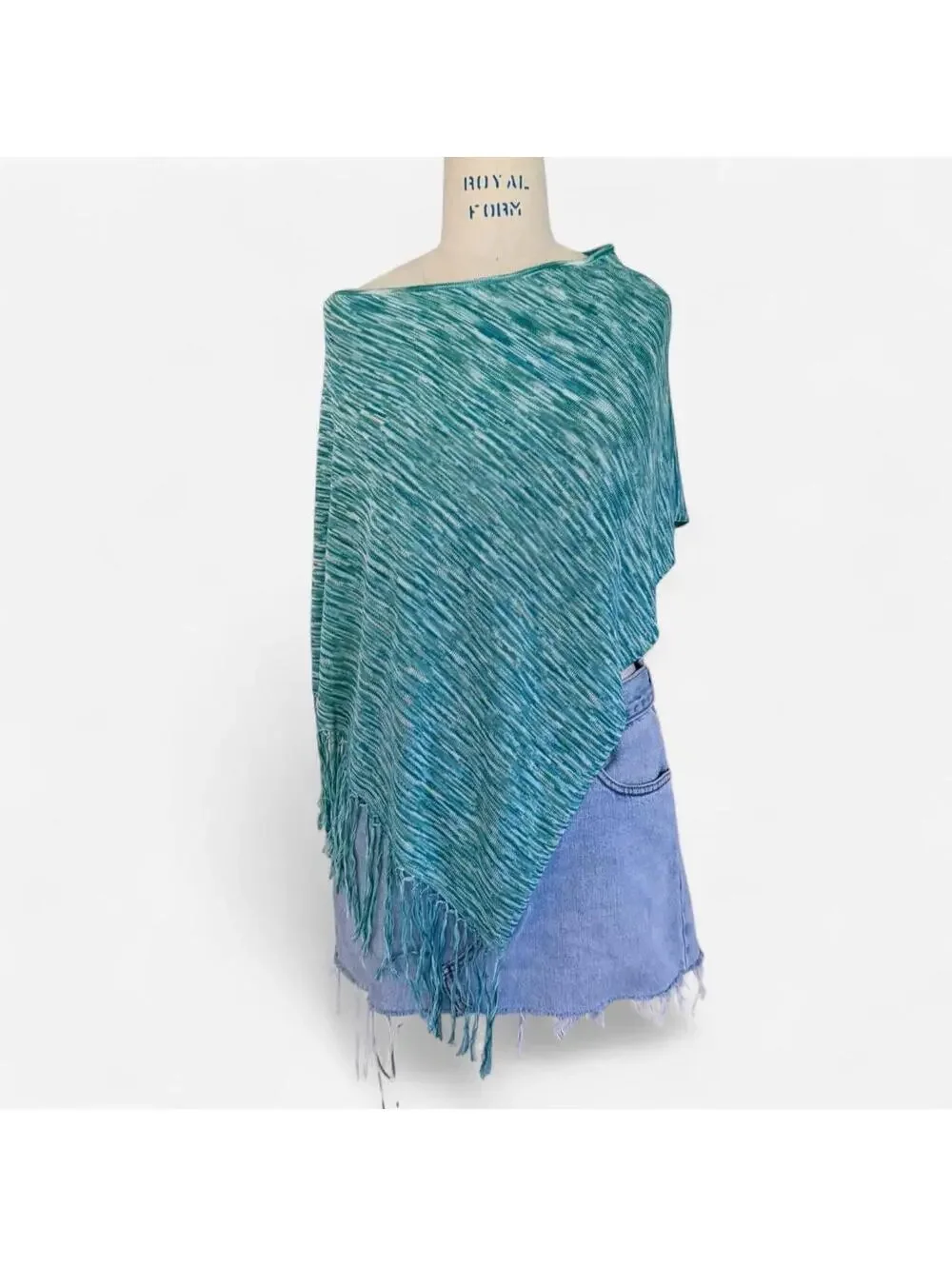 BCBG Y2K Green Marled Knit Fringe Poncho Shawl